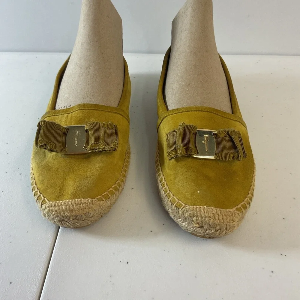 Ferragamo‎ Elodie Espadrille Suede Slip-On Flats Mustard Chartreuse Sz 7.5 Women